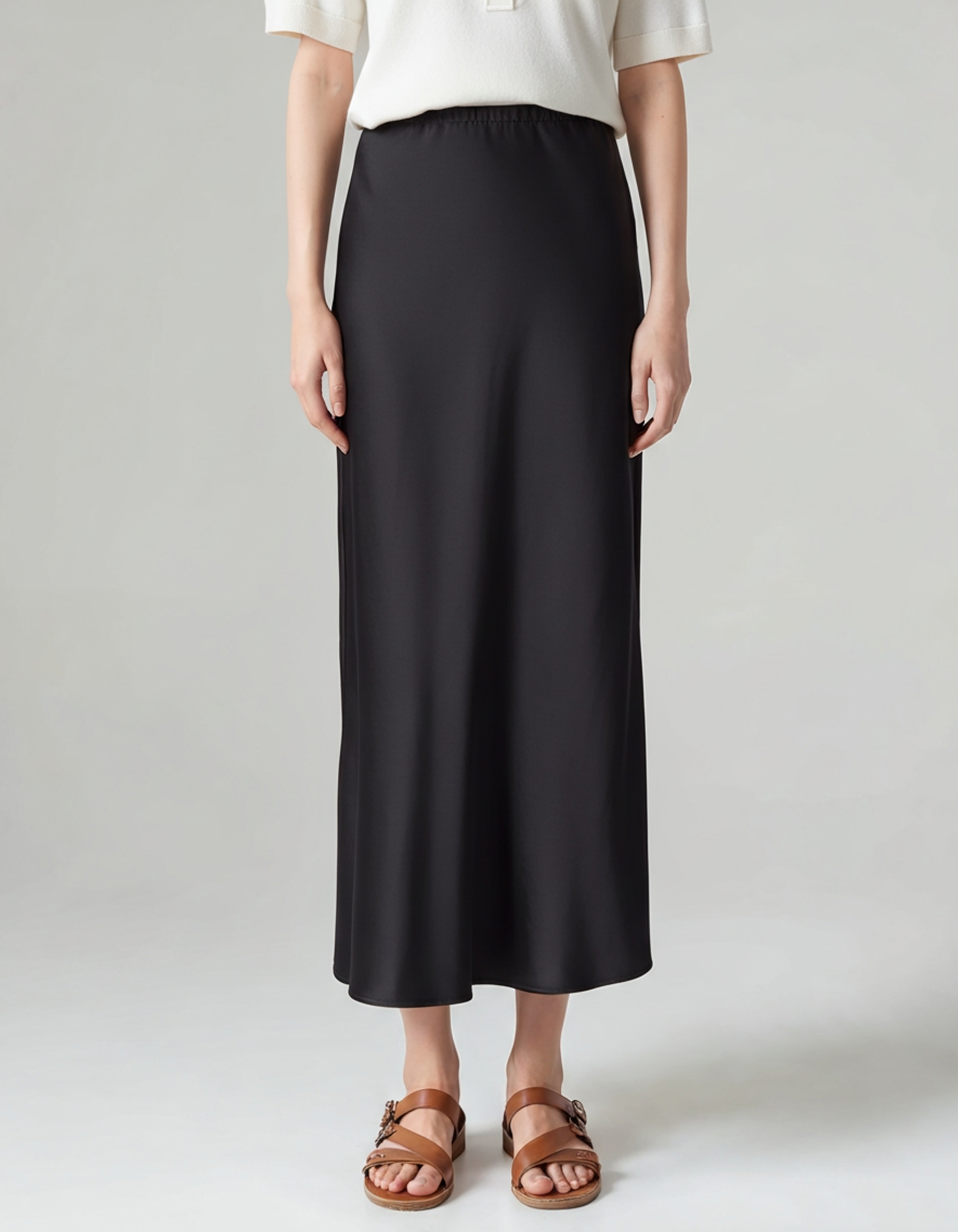 TorontoVogue™ | Old Money Silk Skirt