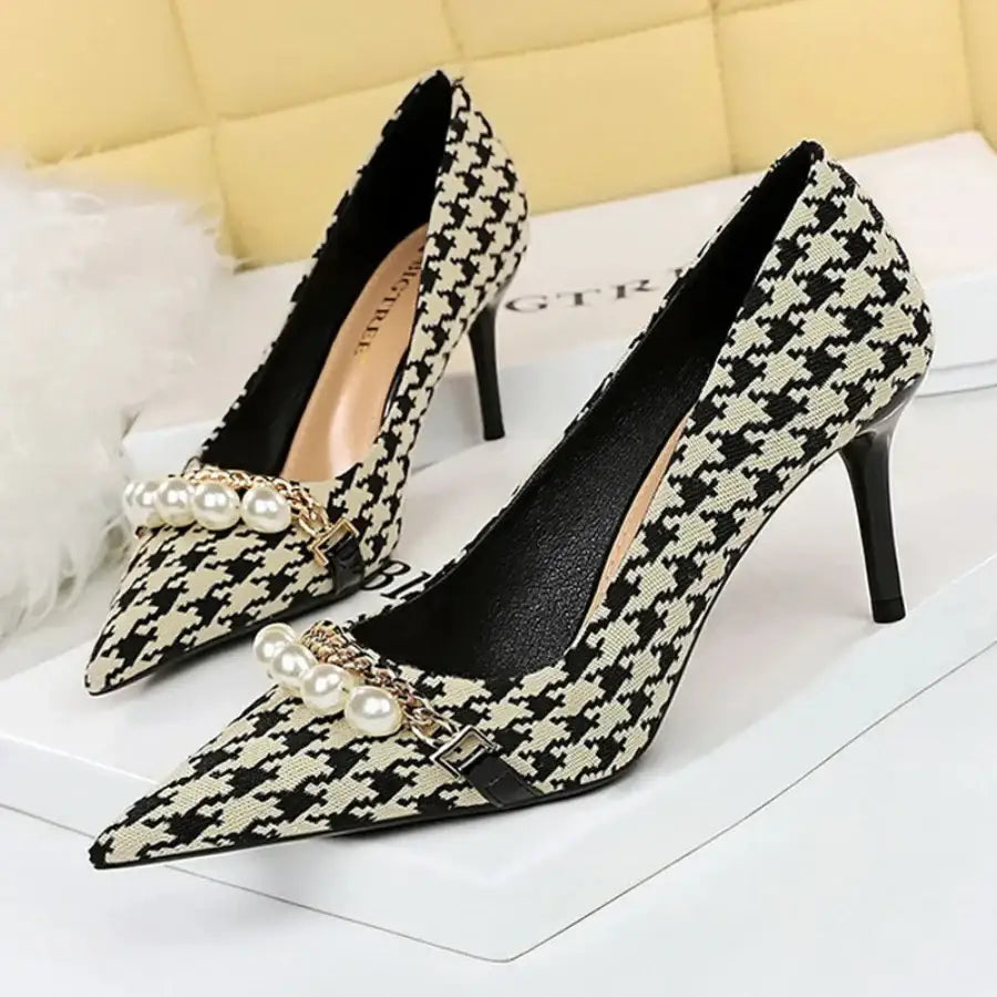 TorontoVogue™ | Houndstooth Heels