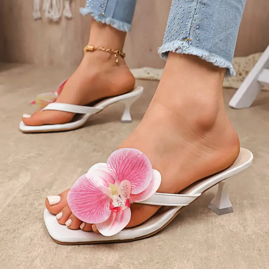 TorontoVogue™ | Orchid Sandals