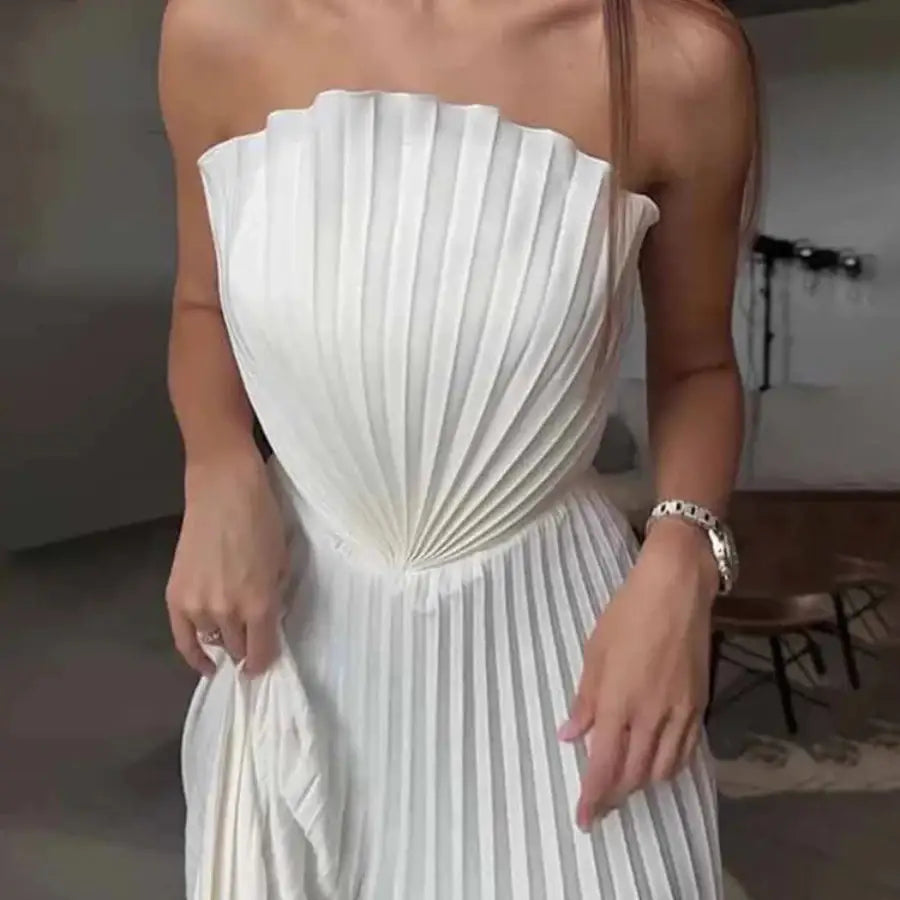 TorontoVogue™ | Strapless Pleated Dress