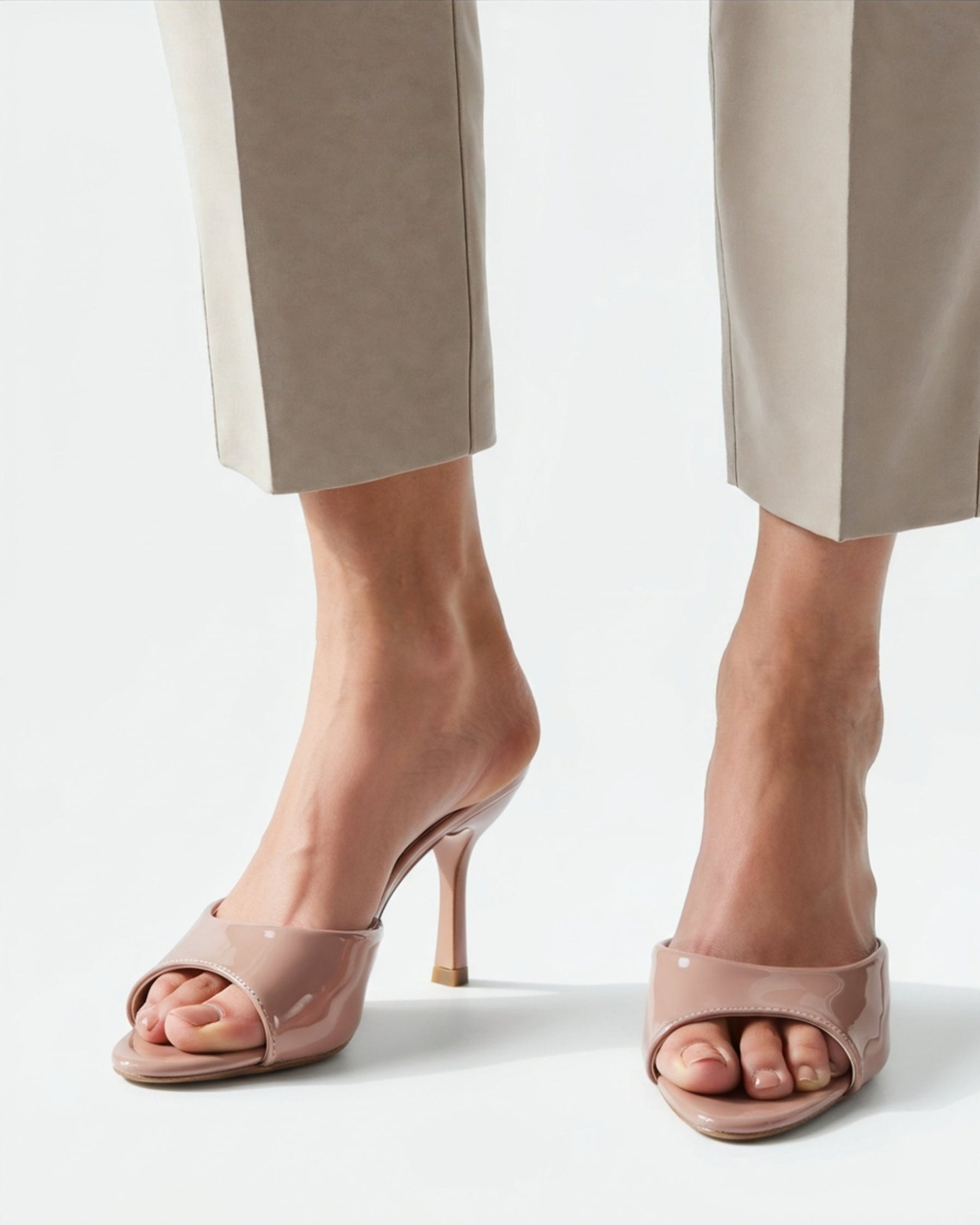 TorontoVogue™ | Gia Heels