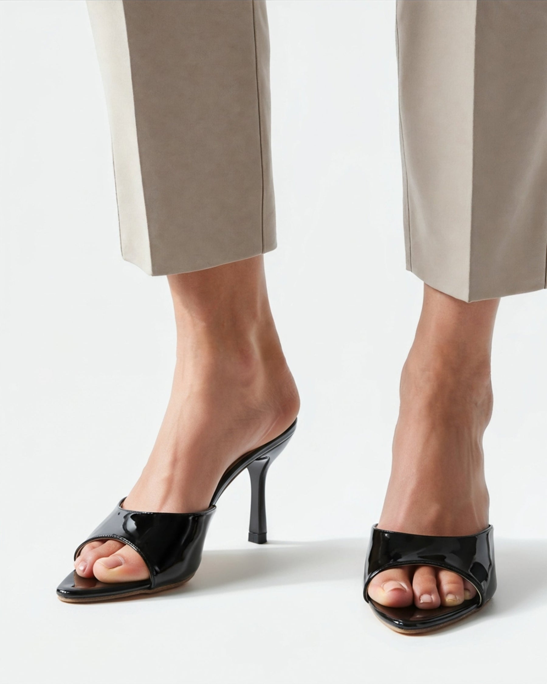 TorontoVogue™ | Gia Heels