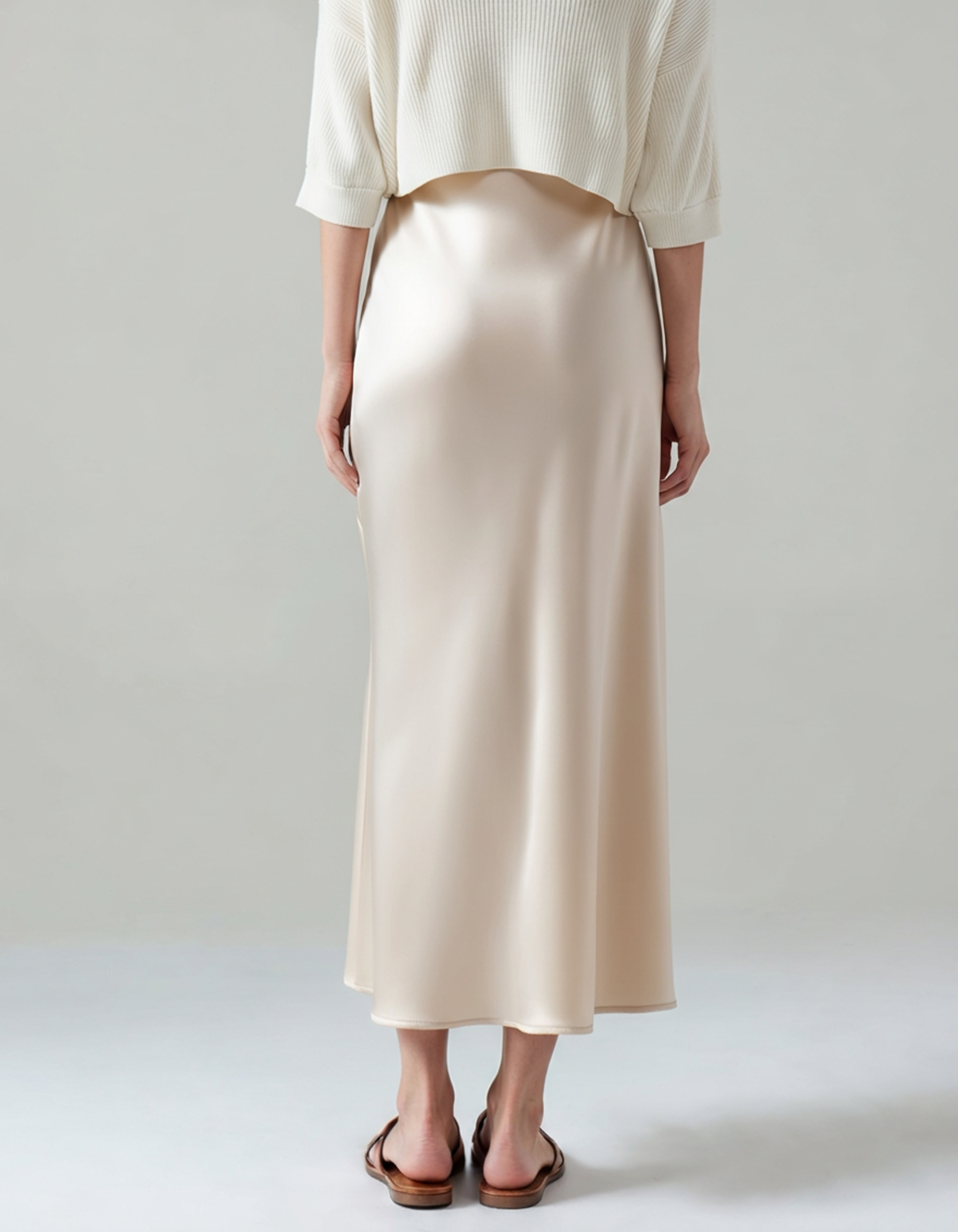 TorontoVogue™ | Old Money Silk Skirt